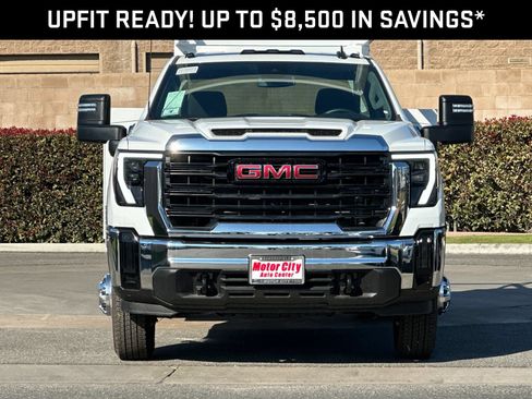 New 2025 GMC Sierra 3500 Pro w/ Convenience Package RWD image 9