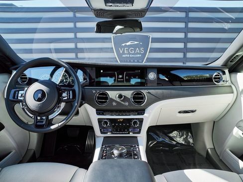 Used 2023 Rolls-Royce Ghost Base w/ Ghost Package image 58