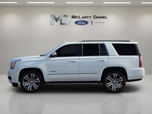Used 2018 GMC Yukon SLT w/ Premium Edition image 3