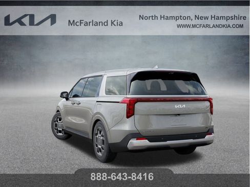 New 2026 Kia Carnival EX FWD image 4