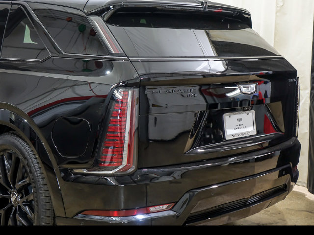 New 2026 Cadillac Escalade IQ Sport 2 w/ LPO, ONYX Package AWD/4WD image 6