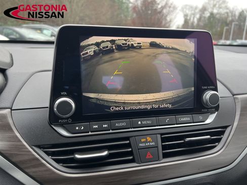 Used 2024 Nissan Altima 2.5 SV image 46