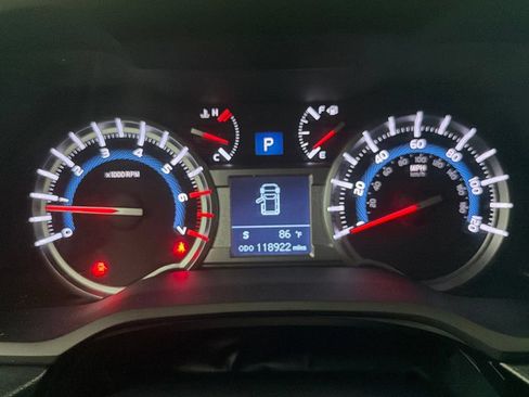 Used 2017 Toyota 4Runner TRD Pro AWD/4WD image 16