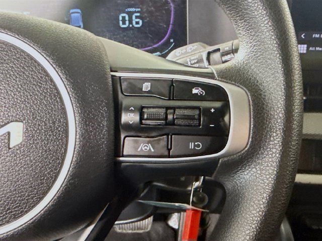 Used 2024 Kia Sportage LX FWD image 14