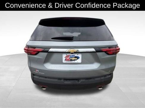 Certified 2023 Chevrolet Traverse LT FWD image 6