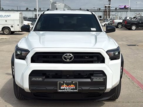 Used 2025 Toyota 4Runner SR5 image 8