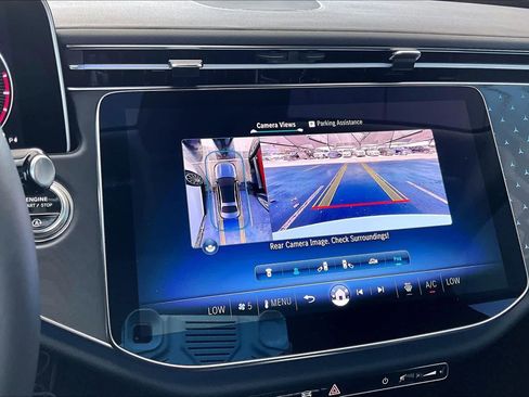 Used 2025 Mercedes-Benz E 350 Sedan image 25