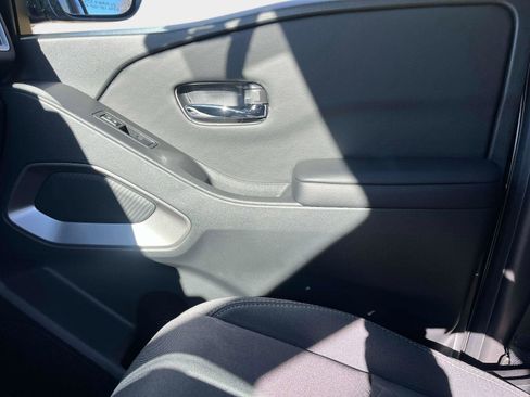 New 2026 Nissan Frontier S image 23