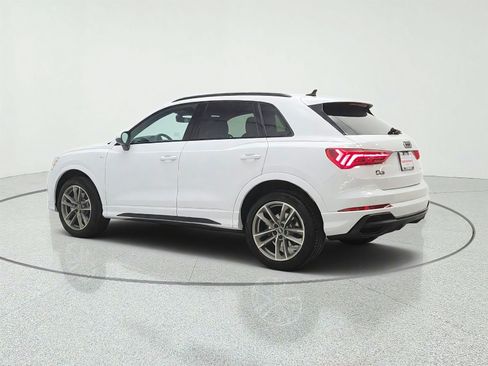 Used 2025 Audi Q3 2.0T Premium w/ Convenience Package AWD/4WD image 7