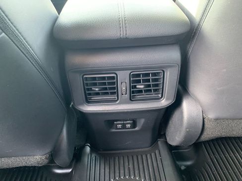 Used 2019 Toyota RAV4 Adventure image 16