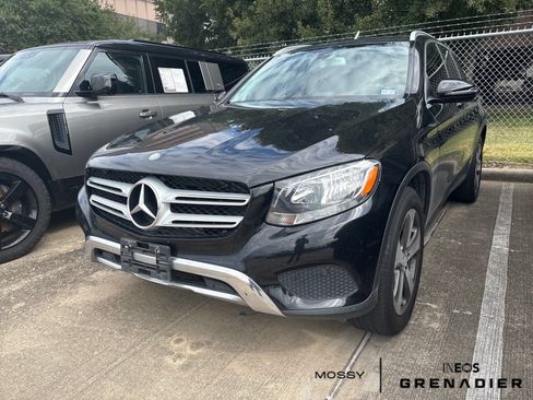 Used 2017 Mercedes-Benz GLC 300 image 2