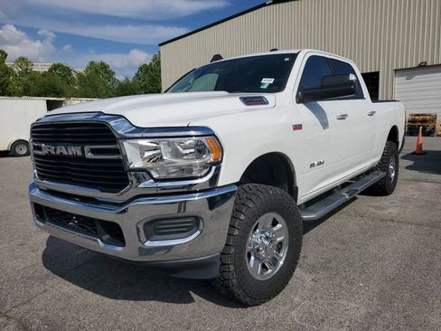 Certified 2019 RAM 2500 Big Horn AWD/4WD image 3