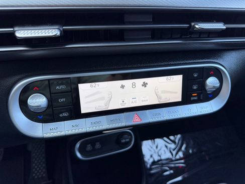 Used 2024 Genesis GV60 RWD image 29