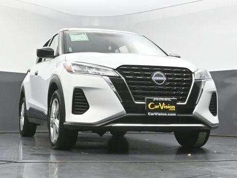 Used 2024 Nissan Kicks S image 42