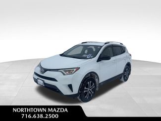 Used 2016 Toyota RAV4 LE video 1