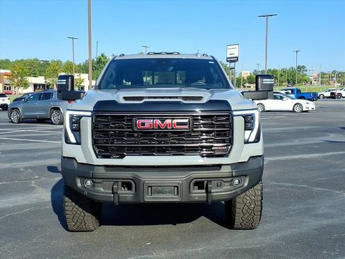Used 2025 GMC Sierra 2500 AT4X w/ AT4X AEV Edition AWD/4WD image 2
