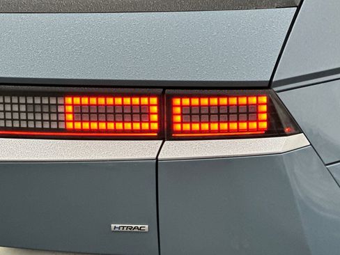 Used 2023 Hyundai Ioniq 5 Limited image 33