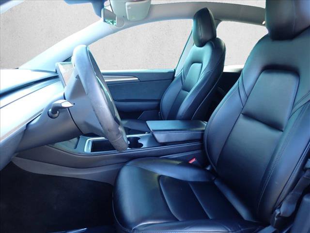 Used 2022 Tesla Model Y Long Range AWD/4WD image 12