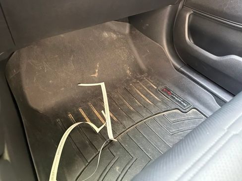 Used 2018 Honda CR-V Touring image 22