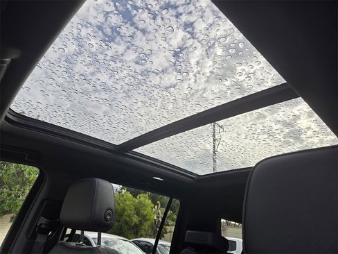 Used 2024 Chevrolet Suburban RST w/ Luxury Package image 21