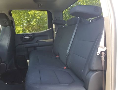 Used 2020 Chevrolet Silverado 1500 Custom Trail Boss w/ Custom Convenience Package AWD/4WD image 10