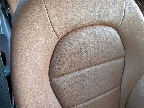 Used 2022 Mercedes-Benz GLC 300 image 19