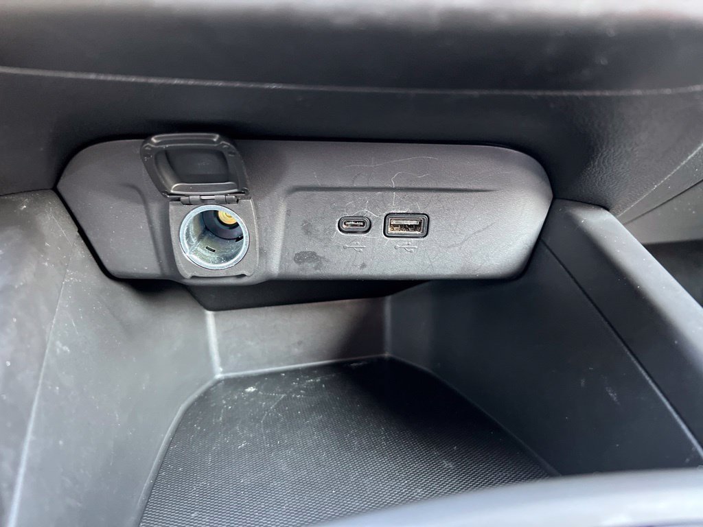 Used 2024 Chevrolet Trax LS w/ LS Convenience Package FWD image 16