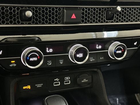 Used 2022 Honda Civic Touring image 24