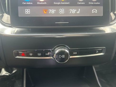 Used 2025 Volvo XC90 B6 Plus image 26