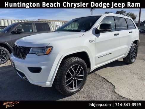 Used 2019 Jeep Grand Cherokee Overland image 1