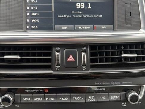 Used 2017 Kia Optima EX image 8