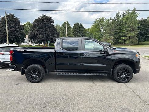 Certified 2024 Chevrolet Silverado 1500 LT Trail Boss w/ LT Trail Boss Premium Package AWD/4WD image 6