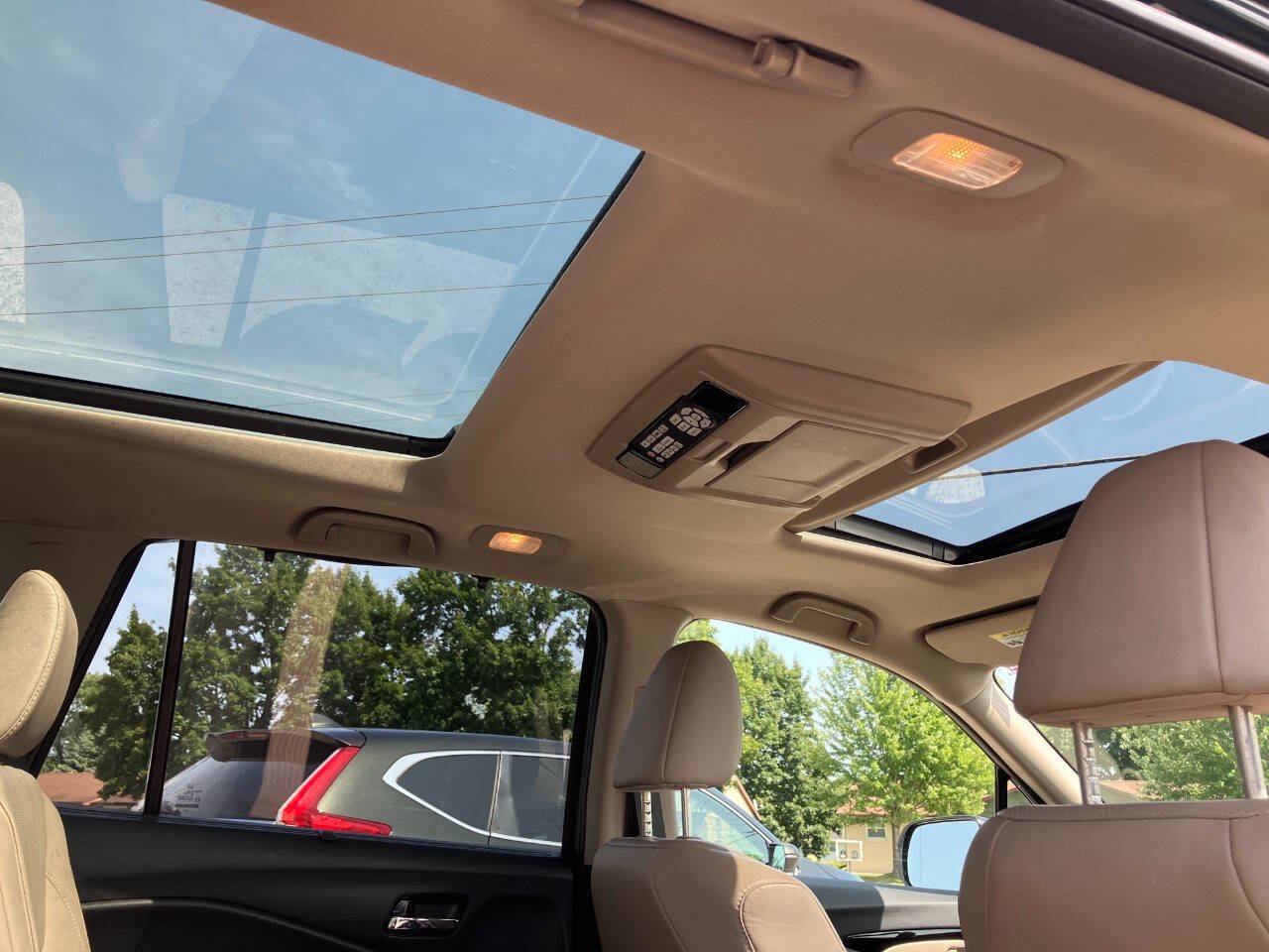 Used 2016 Honda Pilot Elite image 21