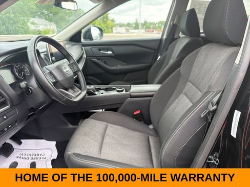 Used 2025 Nissan Rogue SV AWD/4WD image 10
