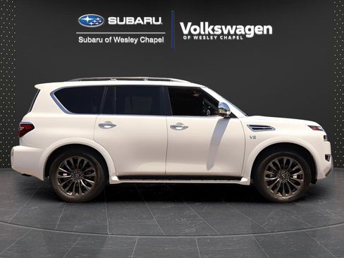 Used 2022 Nissan Armada Platinum w/ Captain's Chairs Package RWD image 10