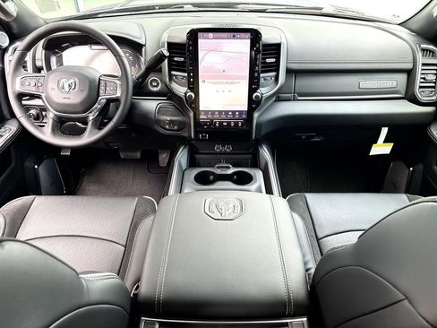 New 2026 RAM 2500 Laramie AWD/4WD image 11