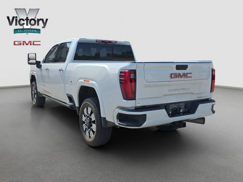 Used 2025 GMC Sierra 2500 Denali w/ Denali Reserve Package AWD/4WD image 15