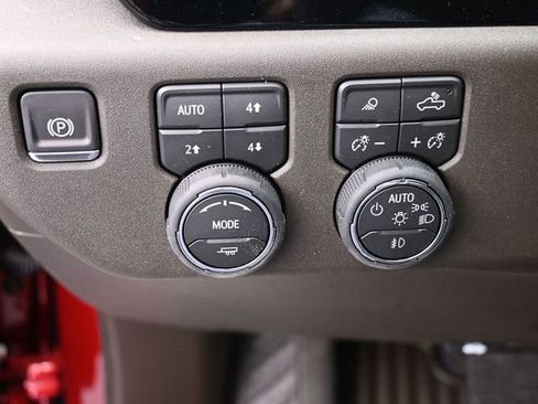 Used 2026 Chevrolet Silverado 1500 LTZ w/ LTZ Convenience Package II image 36