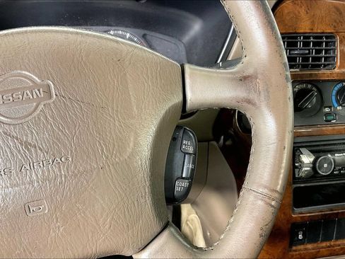 Used 1999 Nissan Pathfinder XE RWD image 23