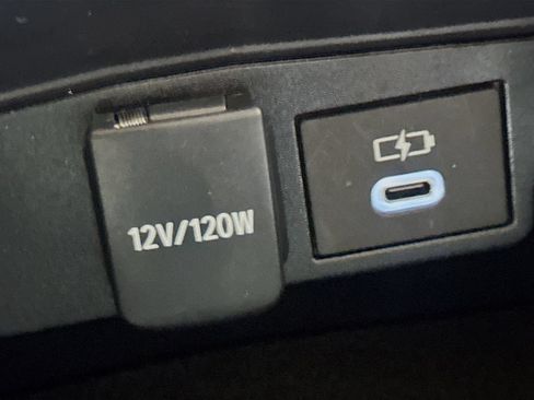 Used 2025 Toyota Corolla LE w/ Convenience Package FWD image 30