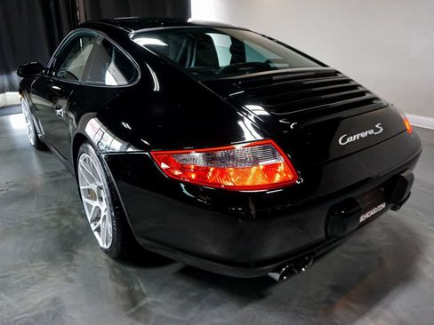 Used 2005 Porsche 911 Carrera S RWD image 80