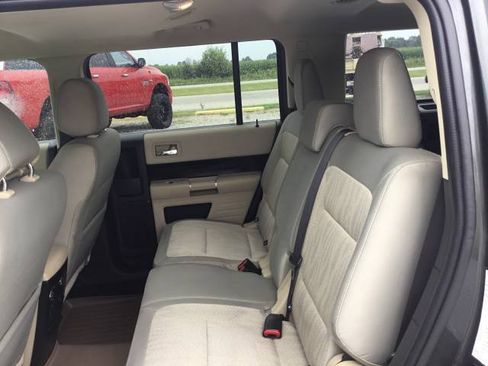 Used 2019 Ford Flex SEL AWD/4WD image 12