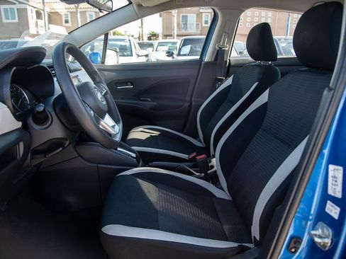 Used 2021 Nissan Versa SV image 14