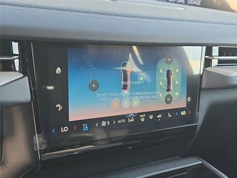 New 2026 Lincoln Navigator Reserve w/ Jet Appearance Package image 23