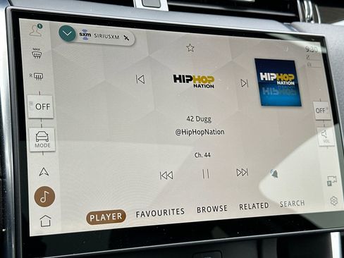 Used 2025 Land Rover Discovery Sport S image 20