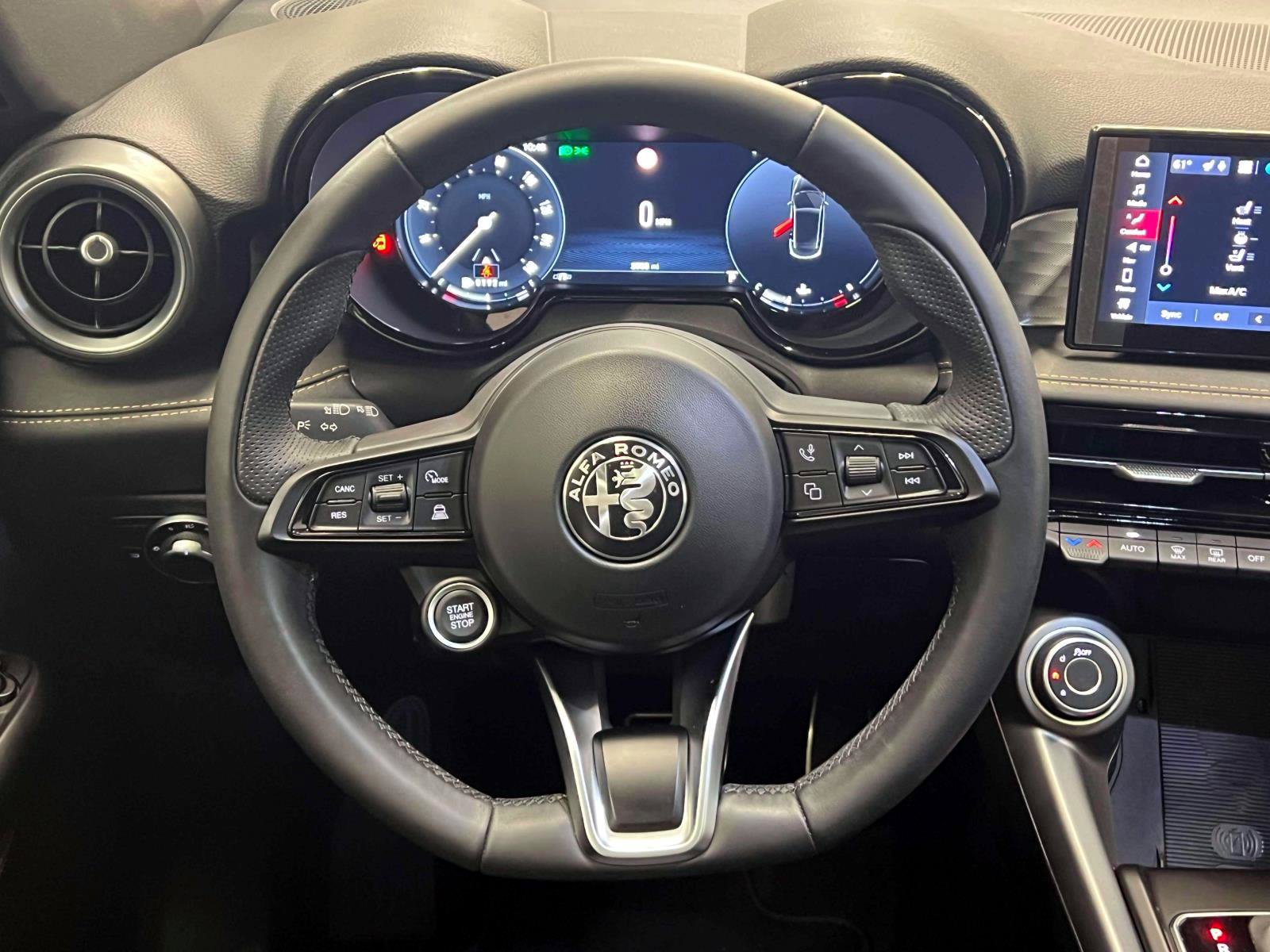 Used 2026 Alfa Romeo Tonale w/ Black Premium Package AWD/4WD image 14