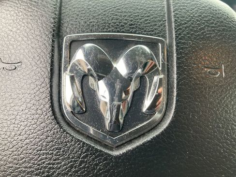 Used 2017 RAM 1500 Express w/ Express Value Package image 26