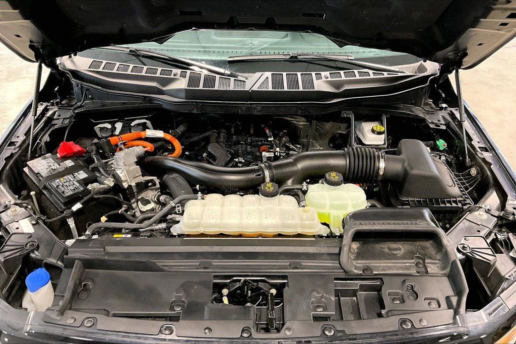 Used 2025 Ford F150 XLT w/ Equipment Group 302A MID AWD/4WD image 30