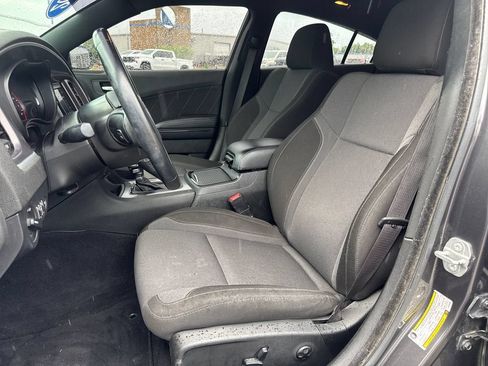 Used 2020 Dodge Charger SXT w/ Blacktop Package RWD image 14