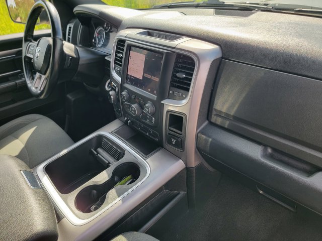 Used 2022 RAM 1500 Warlock AWD/4WD image 17